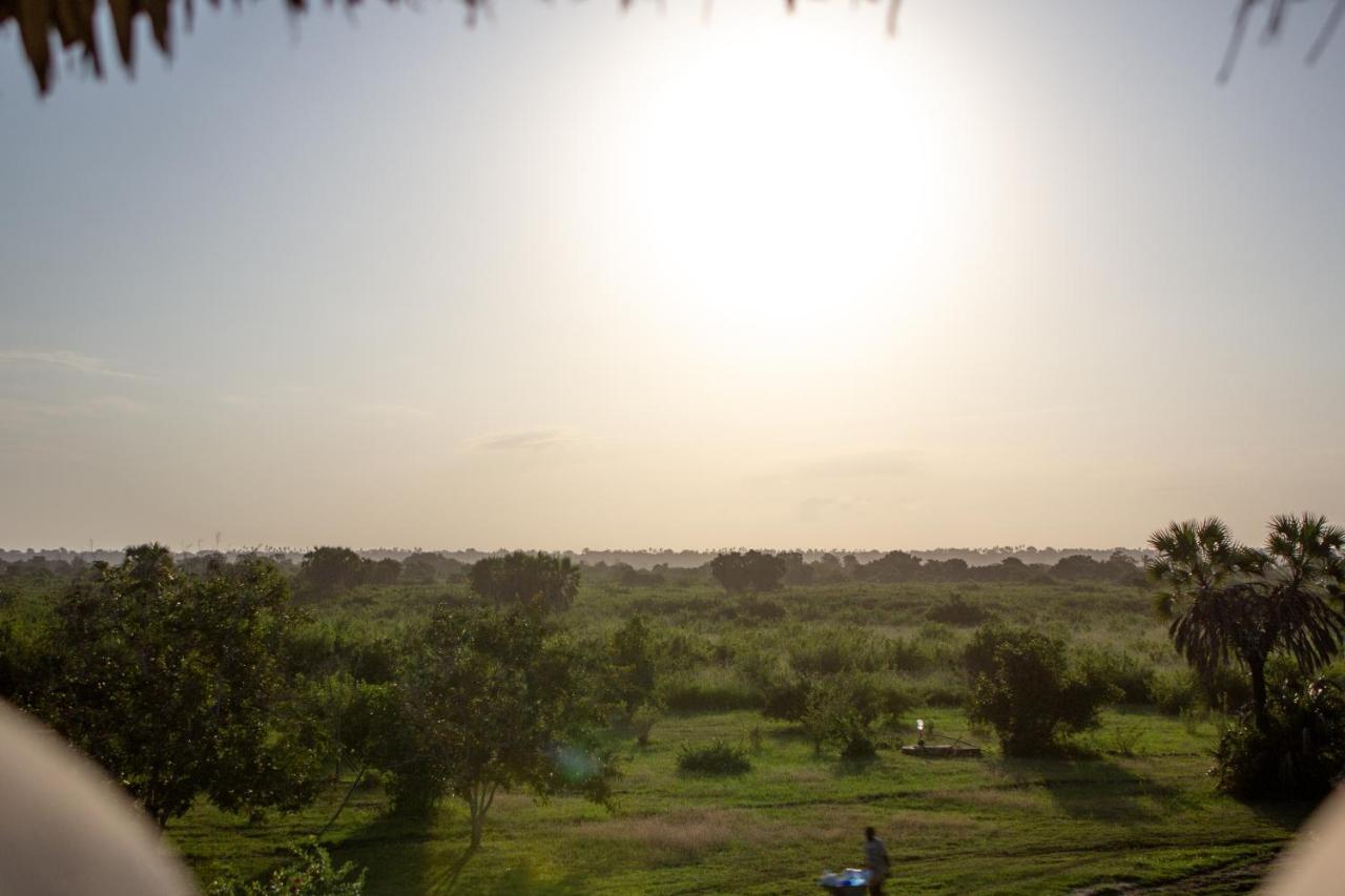 Pangani Cliffs Lodge Eksteriør billede