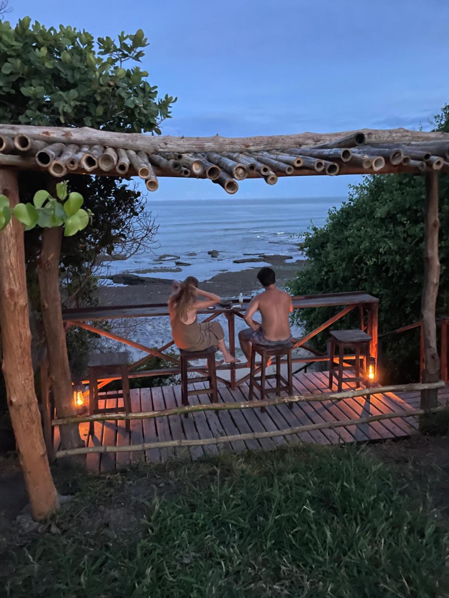 Pangani Cliffs Lodge Eksteriør billede